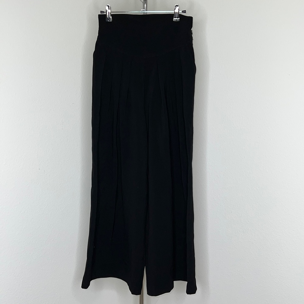 🔹 Spiegel Vintage High Waist Pleated Wide Leg Crop Pant